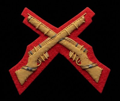 Crossed Rifles Bullion Badge